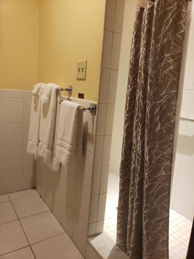 Salvatores Grand Hotel Williamsville Exteriér fotografie